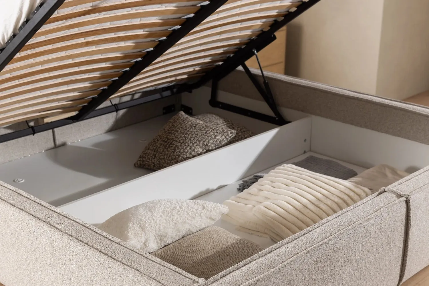 Bed Fondy 180 - Image 3