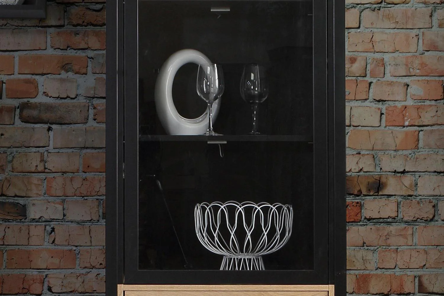 High Rock Wide Display Cabinet In Matt Black/Riviera Oak - Image 8