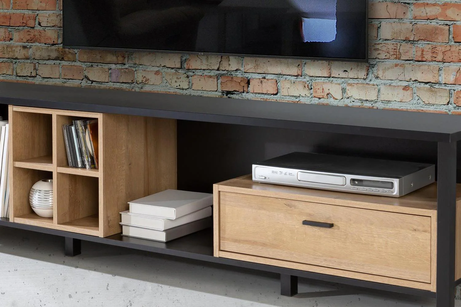 High Rock Wide TV Unit in Matt Black/Riviera Oak - Image 6