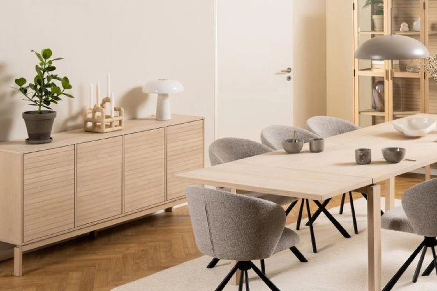 Linley Extending Dining Table in White Oak 200-300cm - Image 8