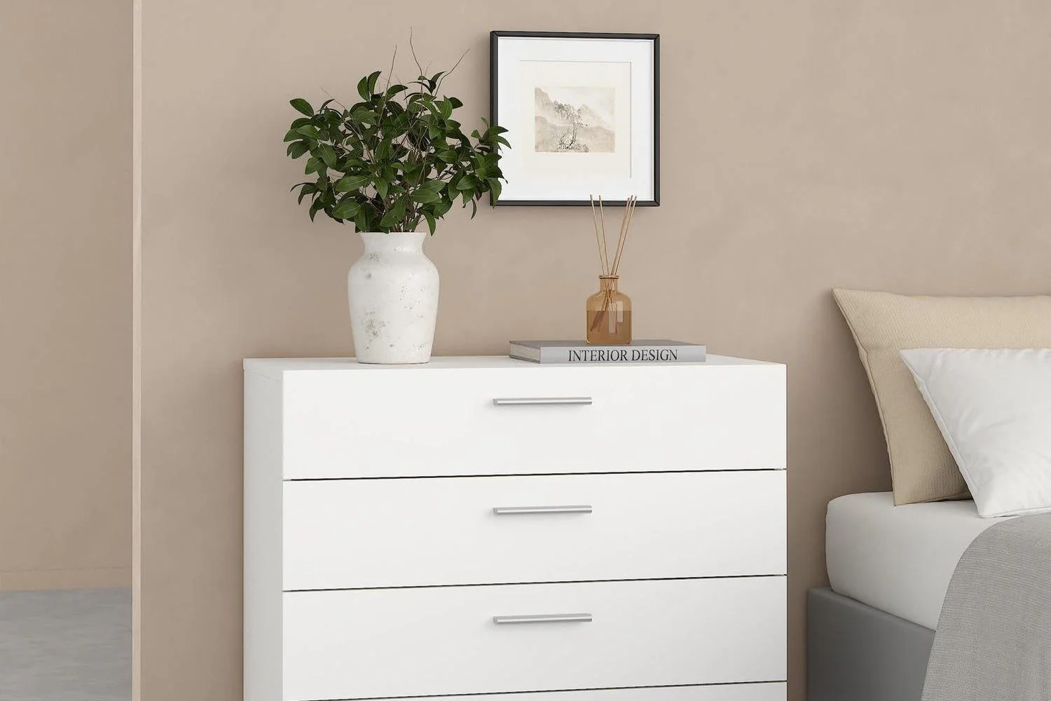 Pepe Chest Of 4 Drawers In White - Image 6