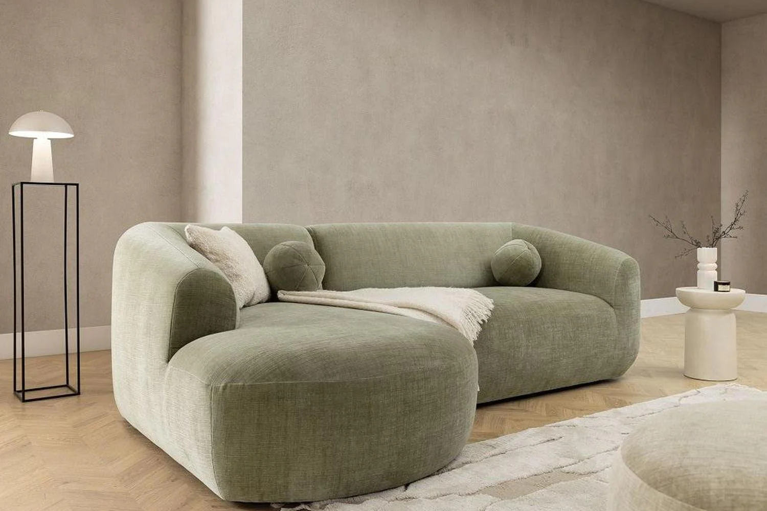 Varesso S Corner Sofa - Image 3